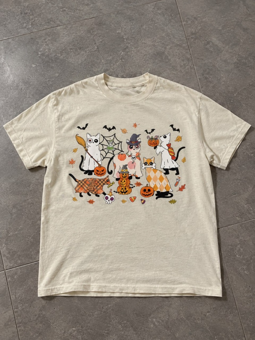 Cream Halloween Cat Gildan Graphic Tee